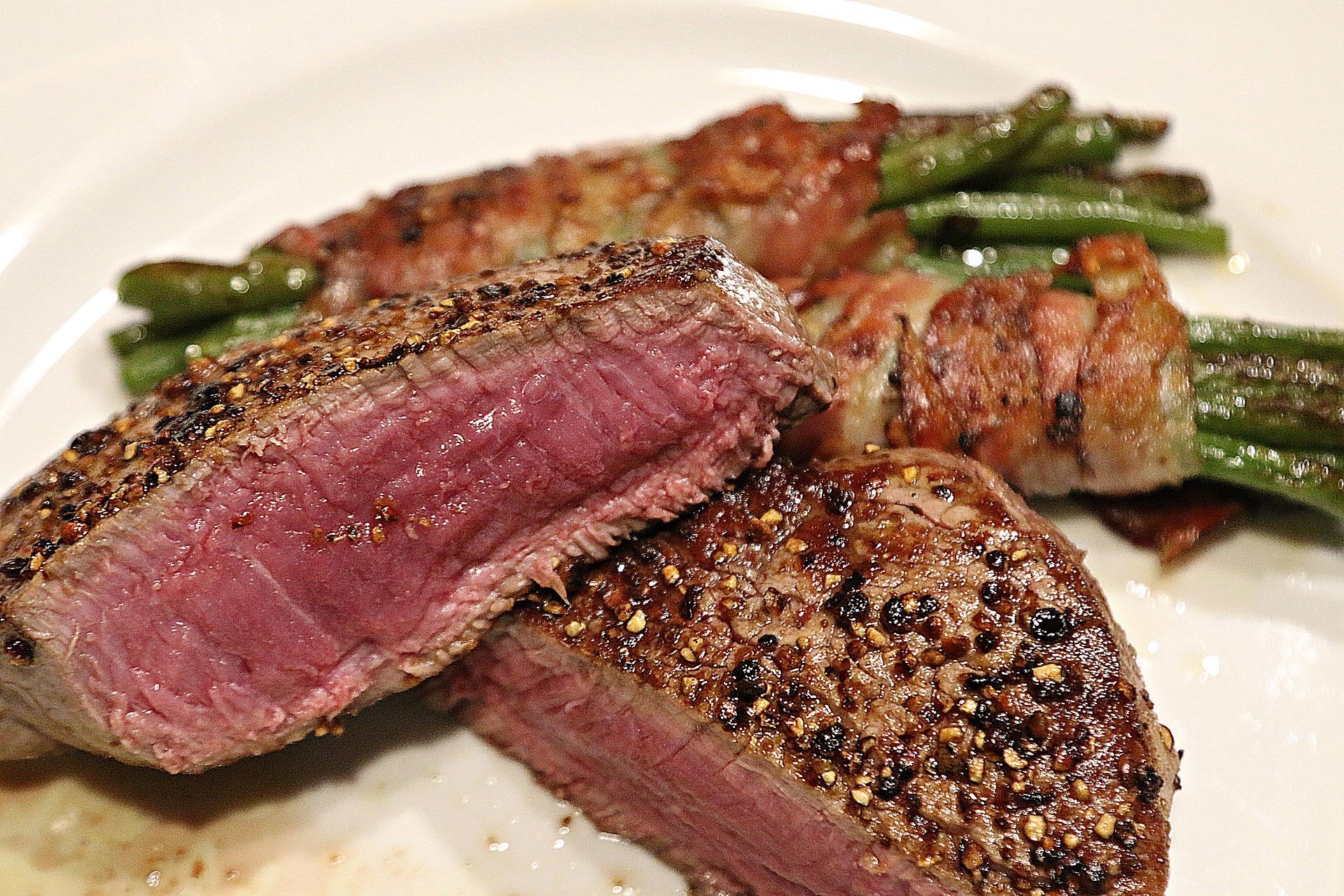 Steak de boeuf fermier d'Alsace Julien Winling aux 3 poivres et haricots verts