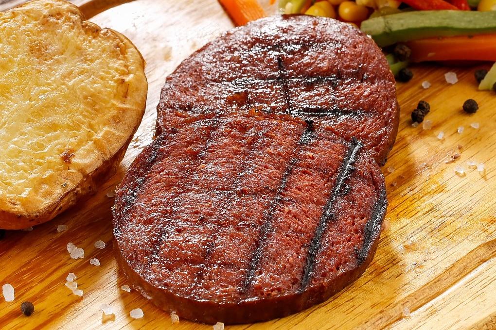 5. Steaks hachés de boeuf (suggestion de présentation)